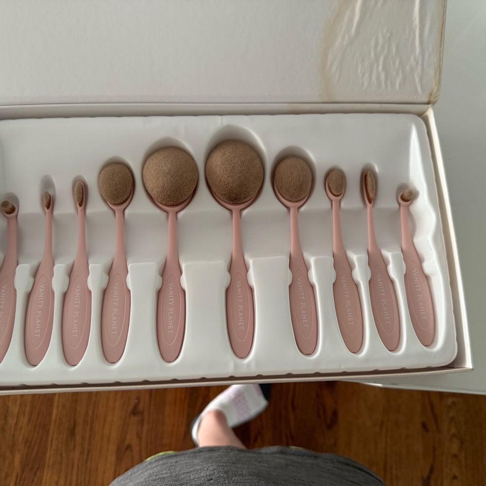 Vanity Planet Blend Party Brush Set. New in Box. Box with minor water damage.